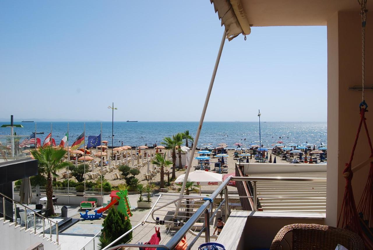 Teuta Apartment Durrës Exteriör bild